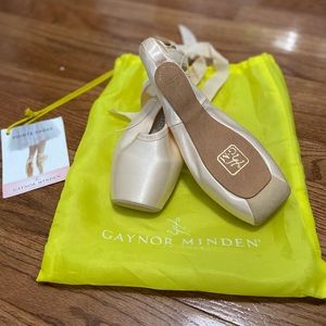 Gaynor Minden Pointe shoes